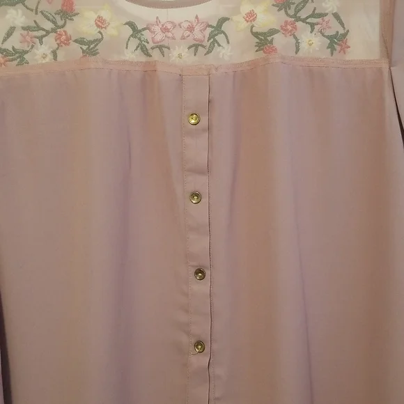 Live 4 Truth Mauve Pink Blouse with Mesh Floral Detail sz 3X - Picture 4 of 10